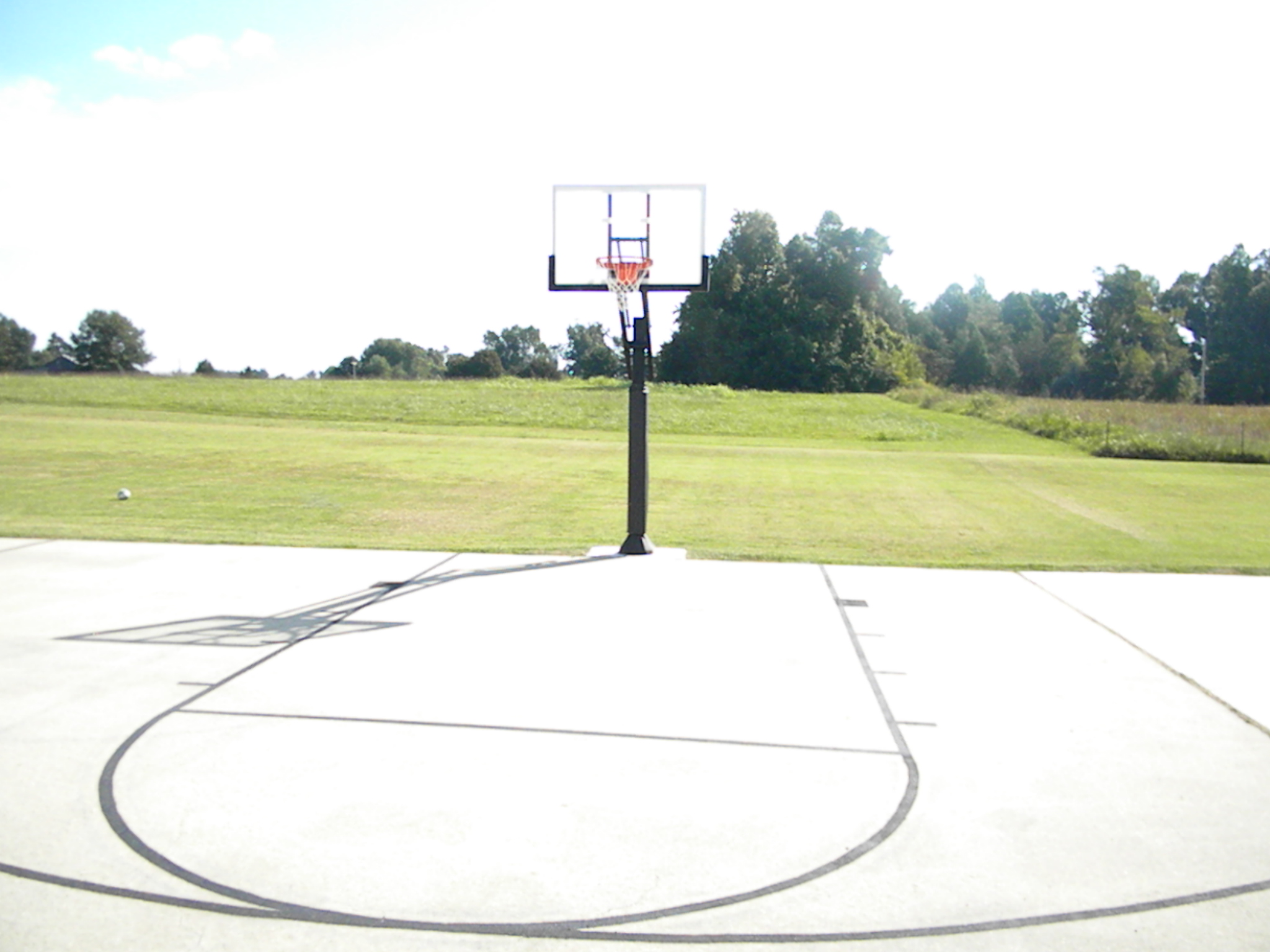 From the top of the key, it's easy to see how this Pro Dunk Silver Basketball adds to the value of this Missouri home. 