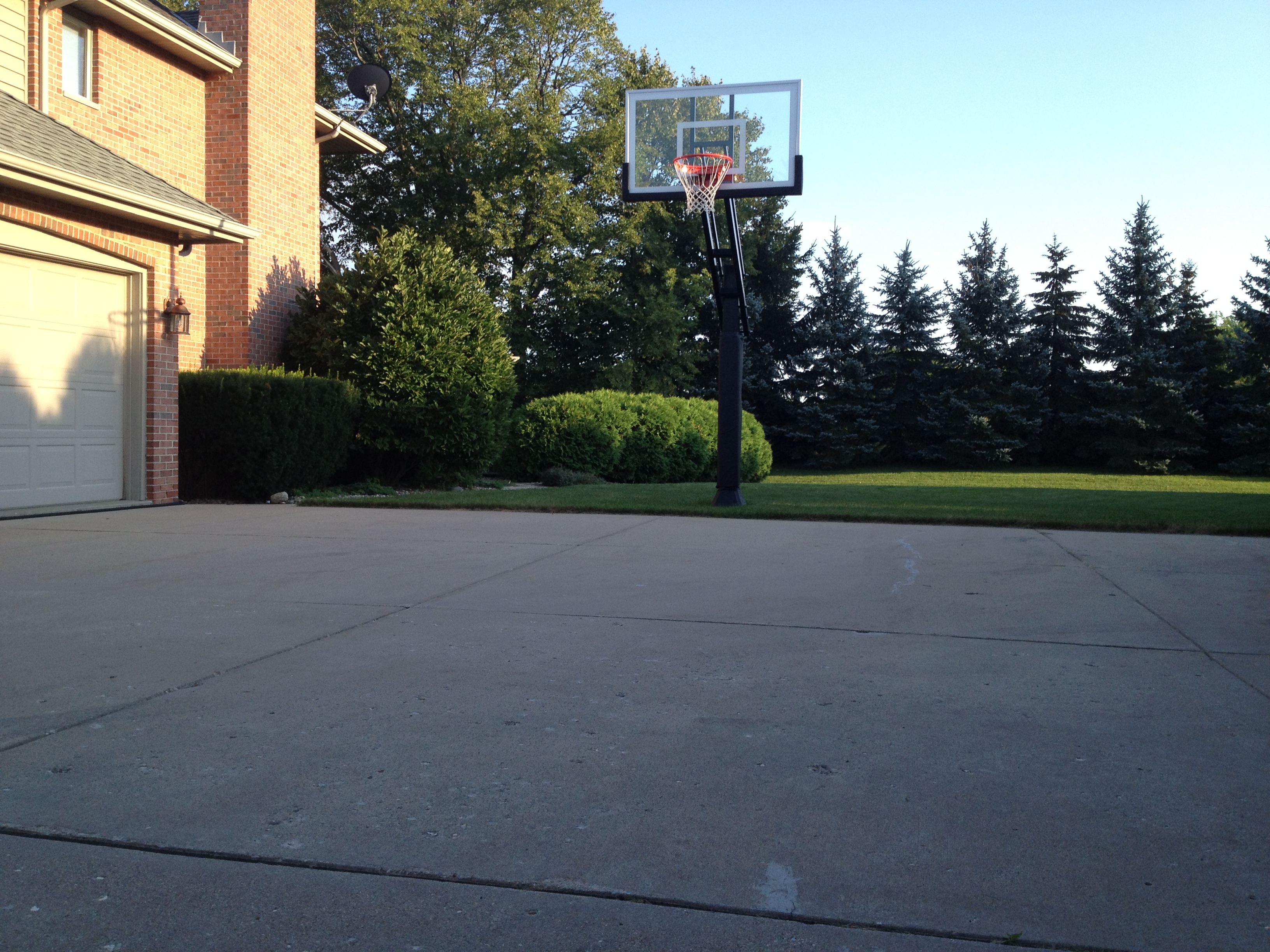 The hoop is quite accessible in the front yard. 